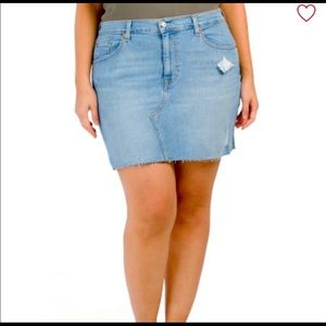 Levi’s Denim Mini Skirt